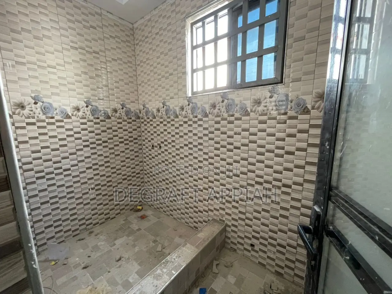 3bdrm House in Kronum Kwapra, Kumasi Metropolitan for sale