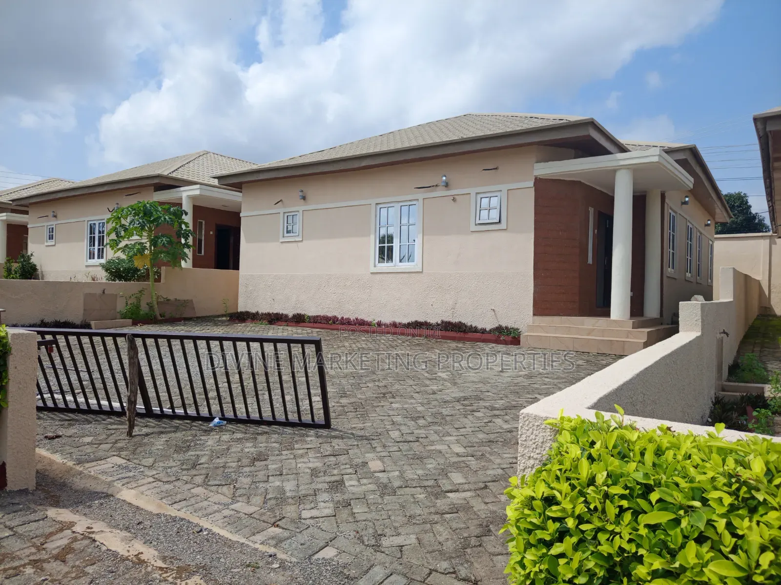 Furnished 3bdrm House in Pillar 2 for sale