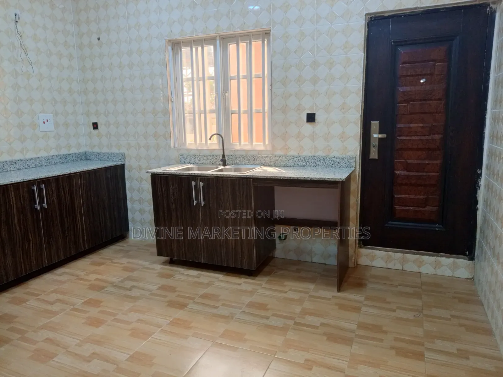 Furnished 3bdrm House in Pillar 2 for sale