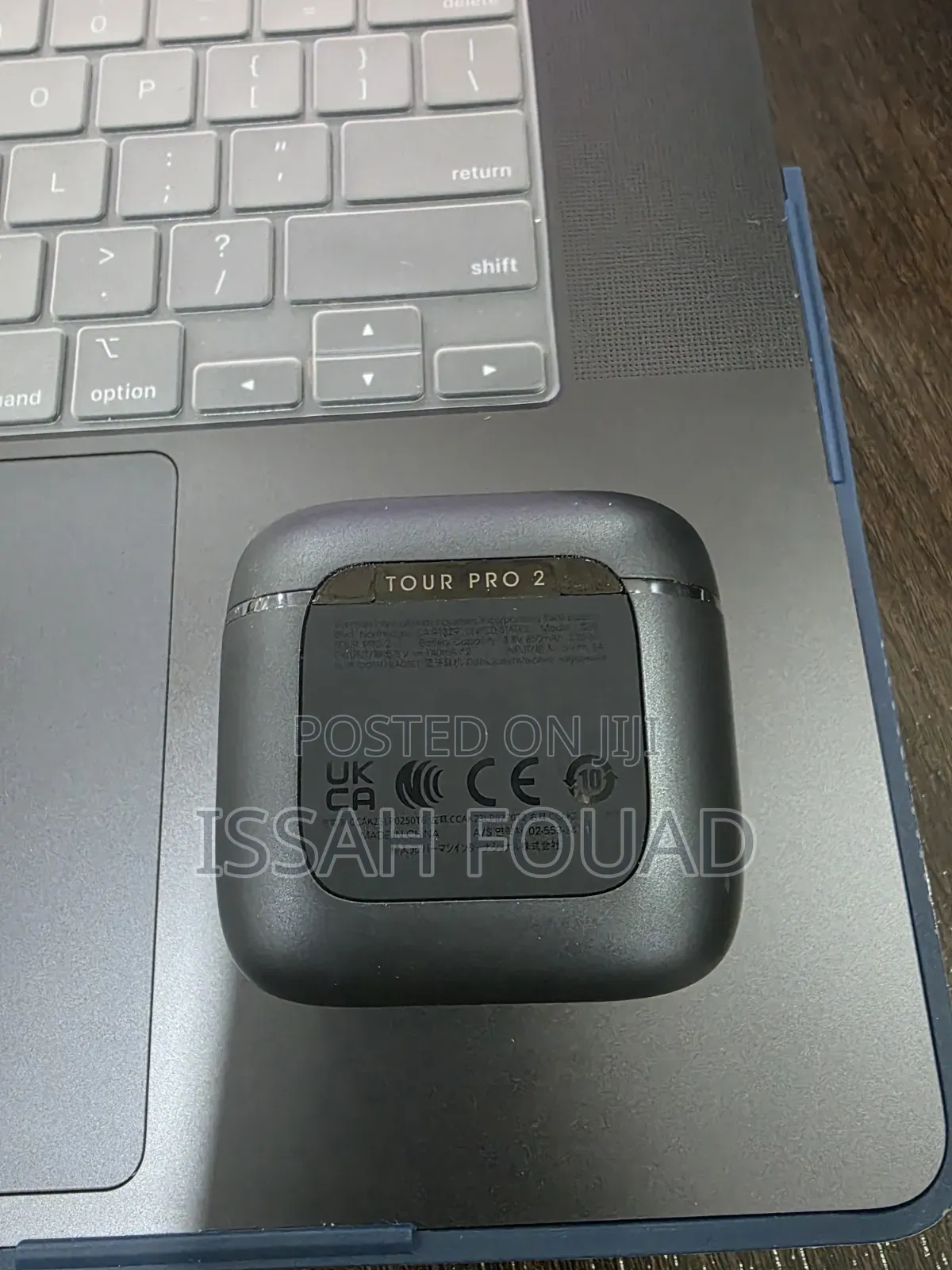 JBL Tour Pro 2