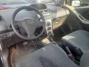 Toyota Yaris 2012 Blue