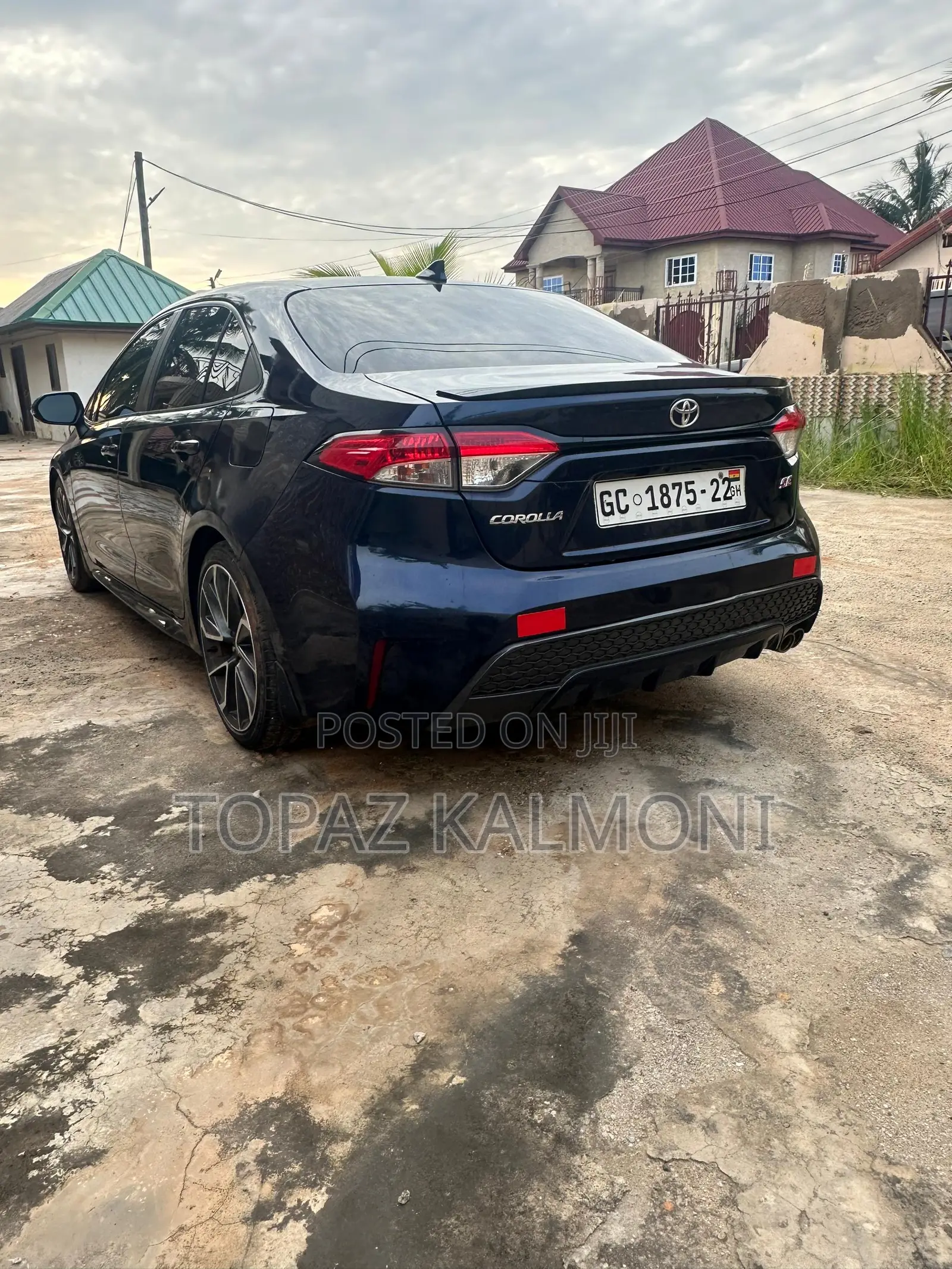 Toyota Corolla SE 2020 Blue