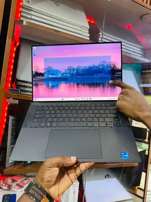 Laptop Dell XPS 15 9510 16GB Intel Core i7 SSD 512GB