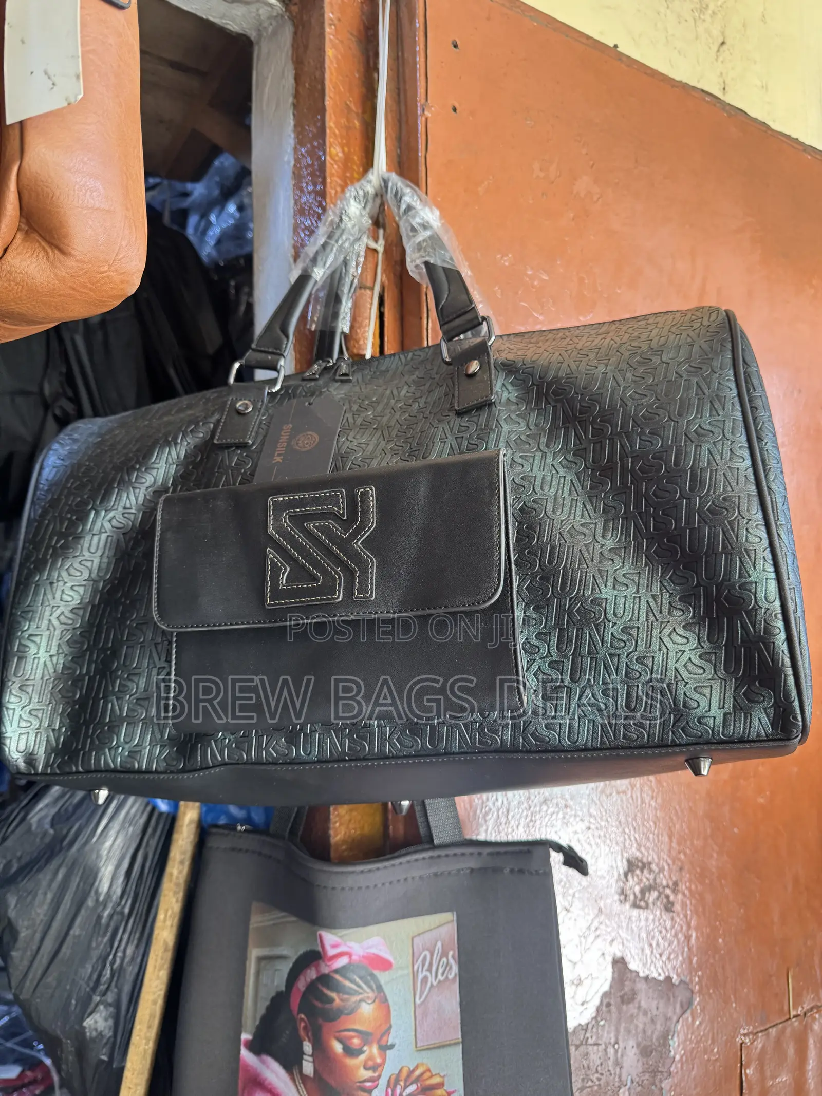 Quality Sk Thick Leather Large Size Duffle Traveling Bag.