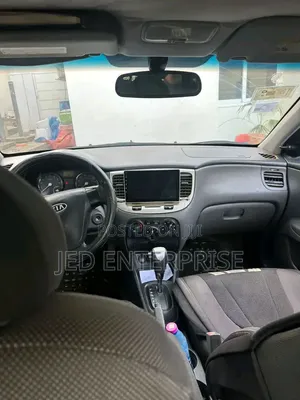 Kia Rio 2010 Gold