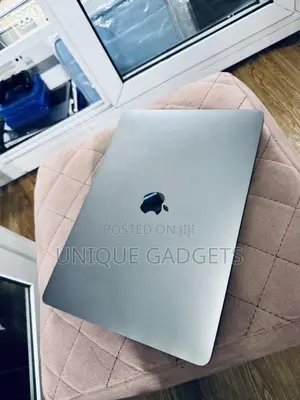 Laptop Apple MacBook Pro 2017 16GB Intel Core i5 SSD 256GB