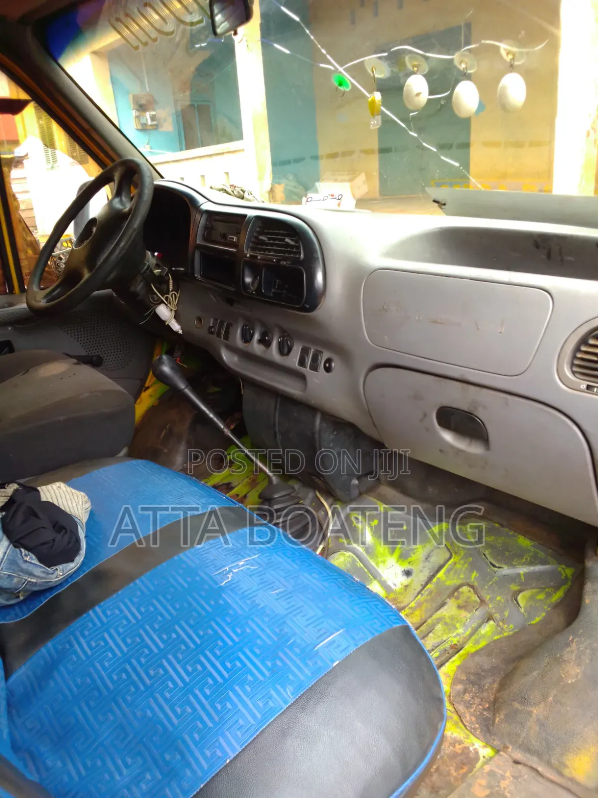 Ford Transit 2014 Yellow