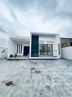 3bdrm House in Lakeside Estate for sale