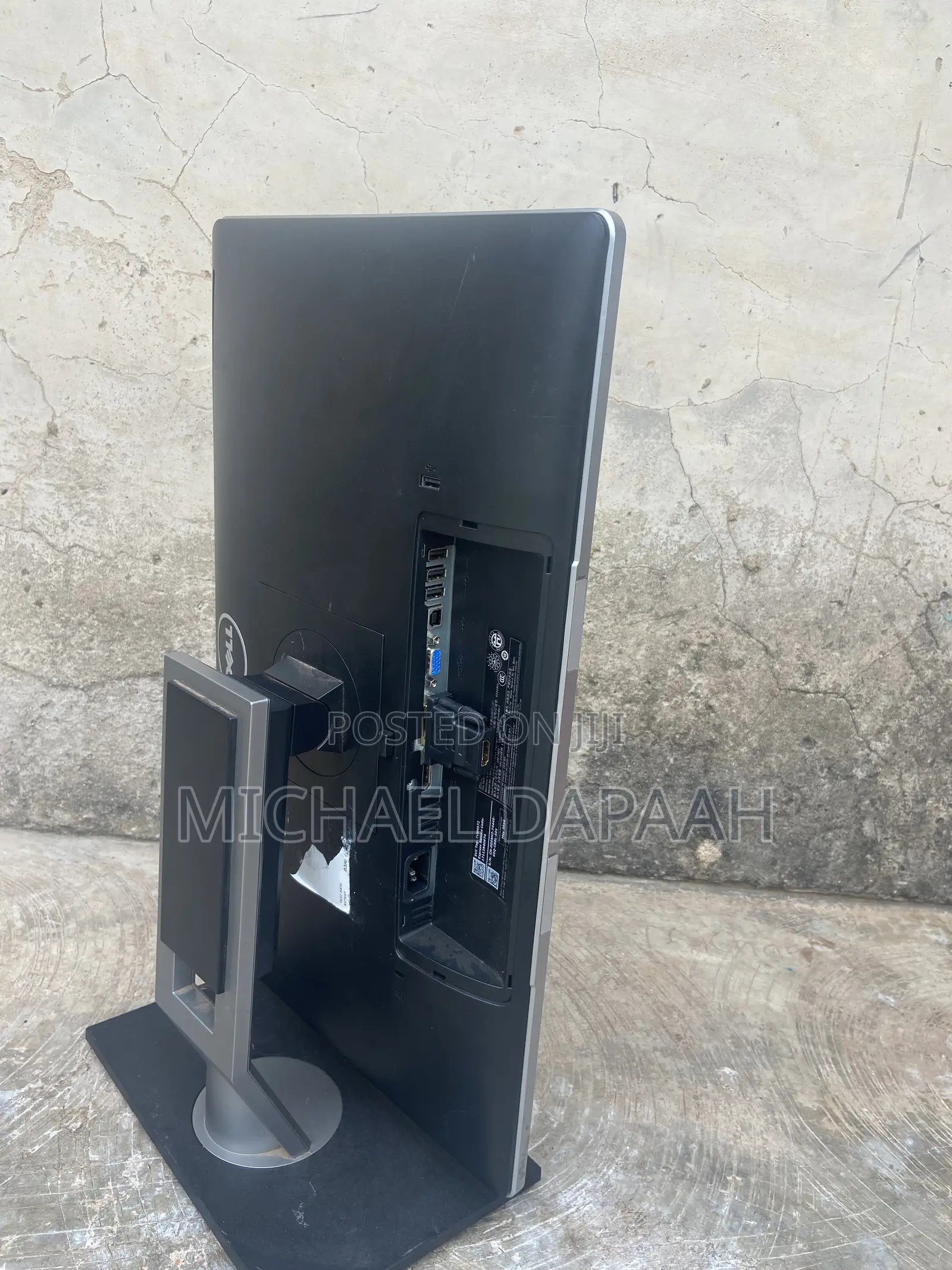 Dell 23 Inches