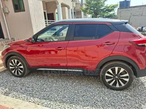 Nissan Kicks 2020 Red