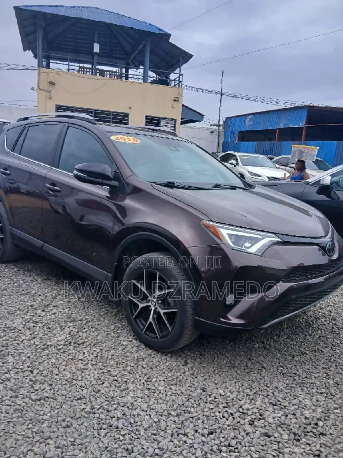 Toyota RAV4 SE 4dr SUV (2.5L 4cyl 6A) 2018 Brown