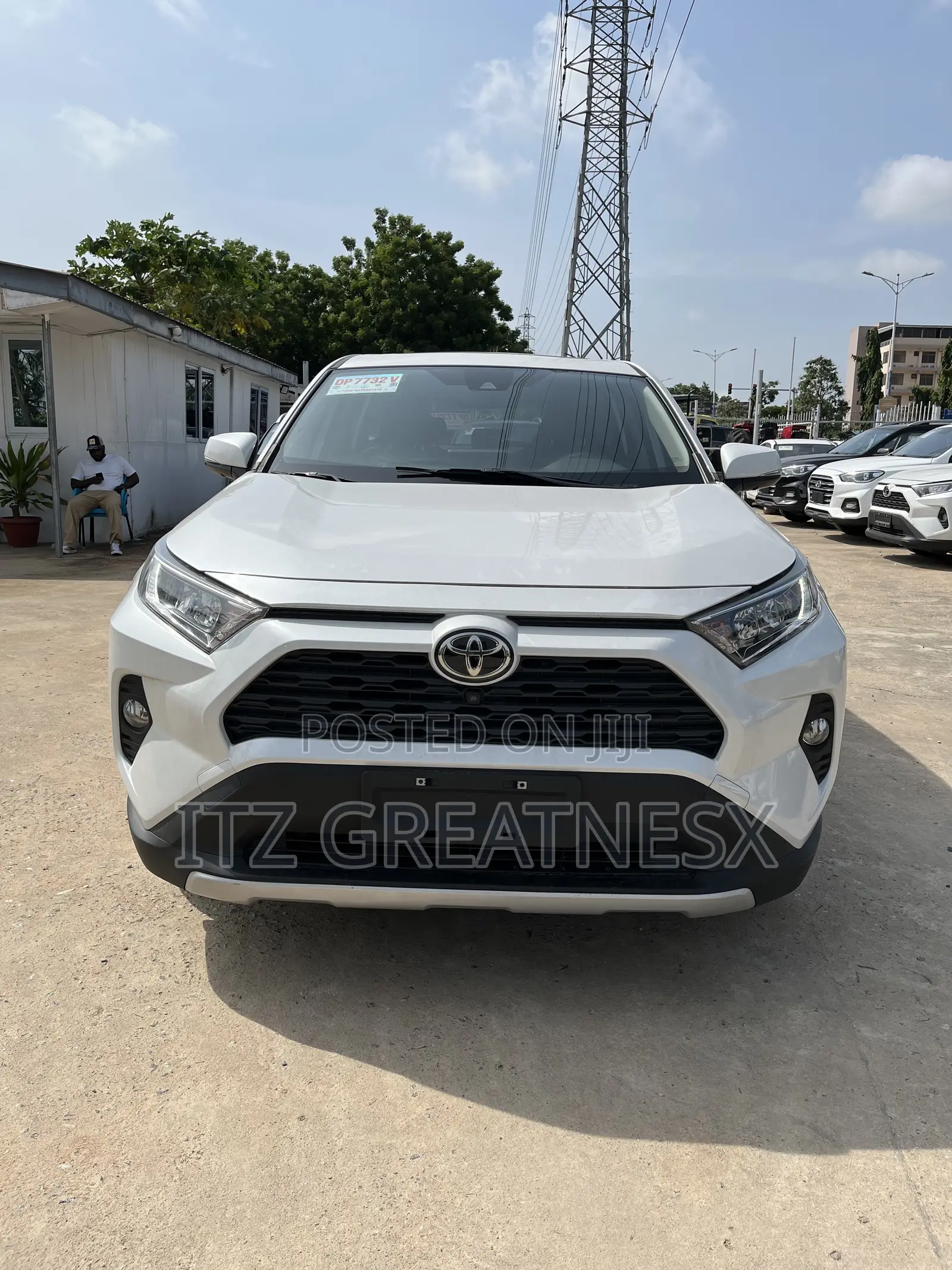 Toyota RAV4 Limited 2021 White