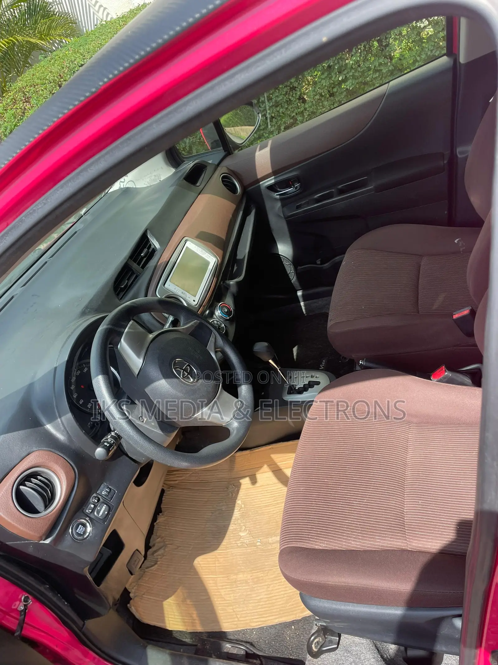 Toyota Vitz 2014 Pink