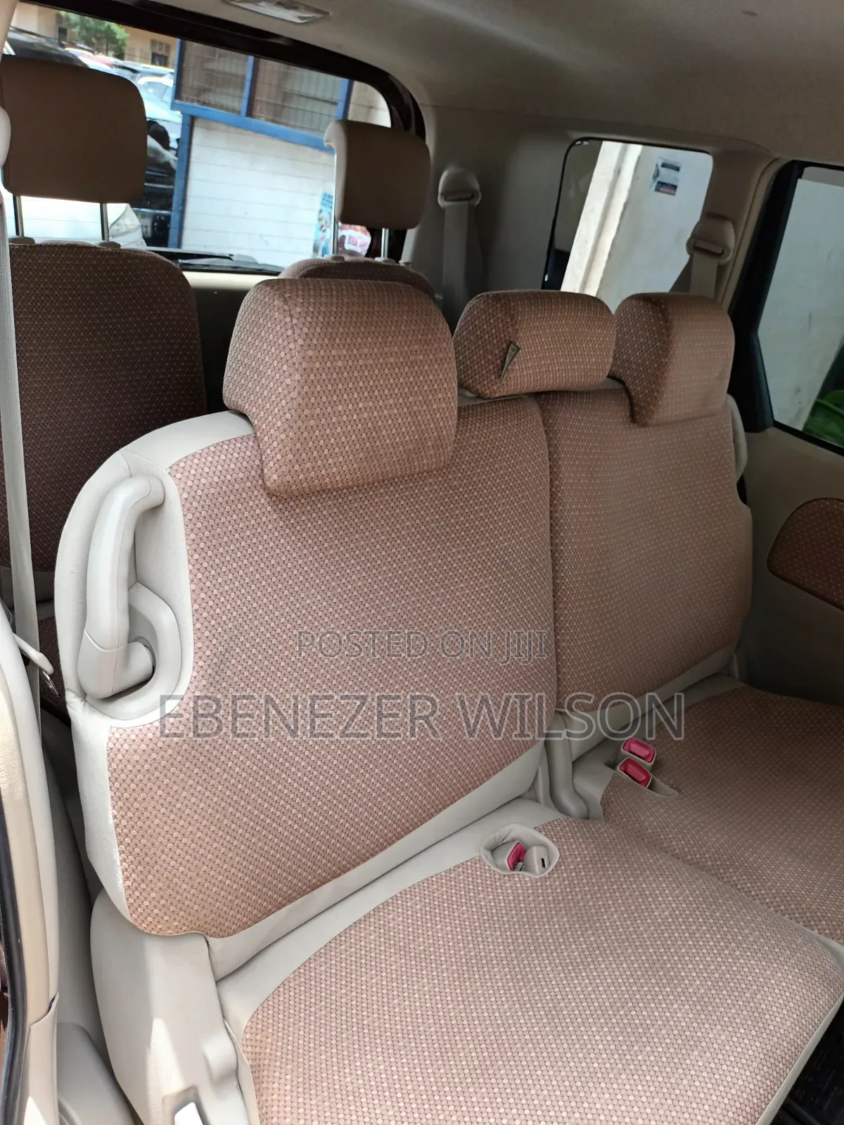 Toyota Sienta 1.5 AWD 2012 Brown