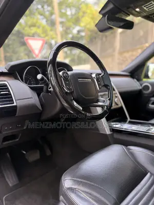 Land Rover Discovery Sport HSE 2017 Gray