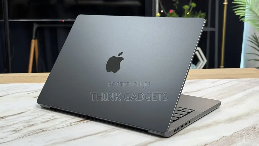 Laptop Apple MacBook Pro 2023 M3 8GB Apple M3 SSD 512GB