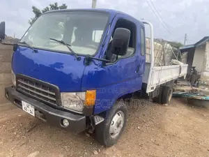 Hyundai Mighty 2