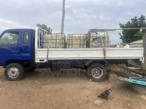 Hyundai Mighty 2
