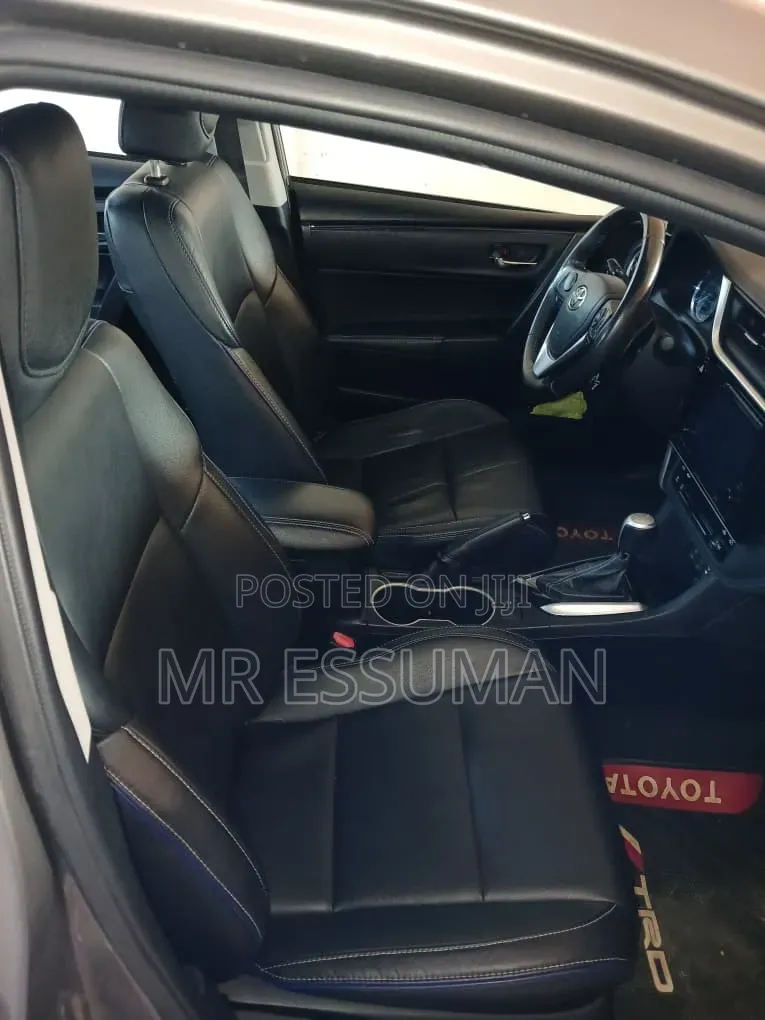 Toyota Corolla 2017 Gray
