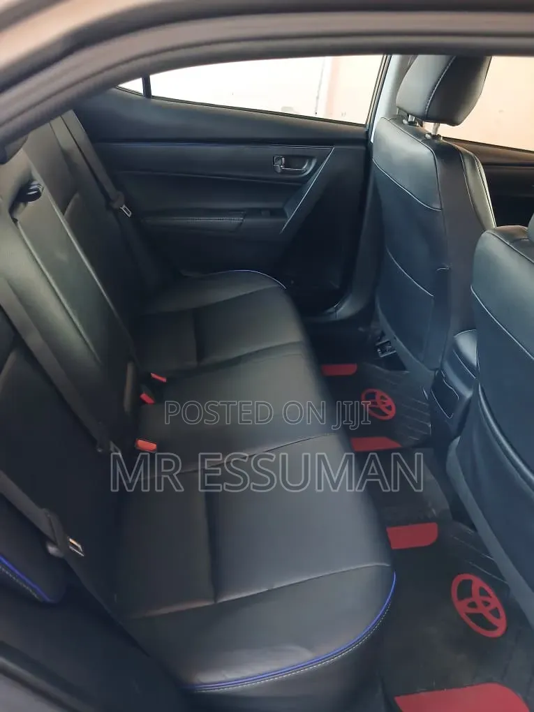 Toyota Corolla 2017 Gray