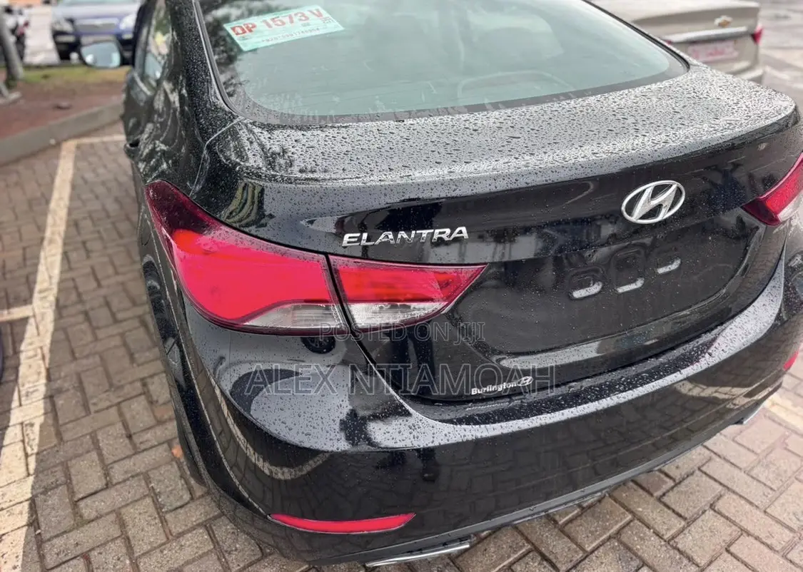 Hyundai Elantra 2015 Black