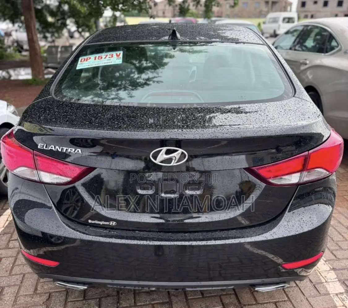 Hyundai Elantra 2015 Black