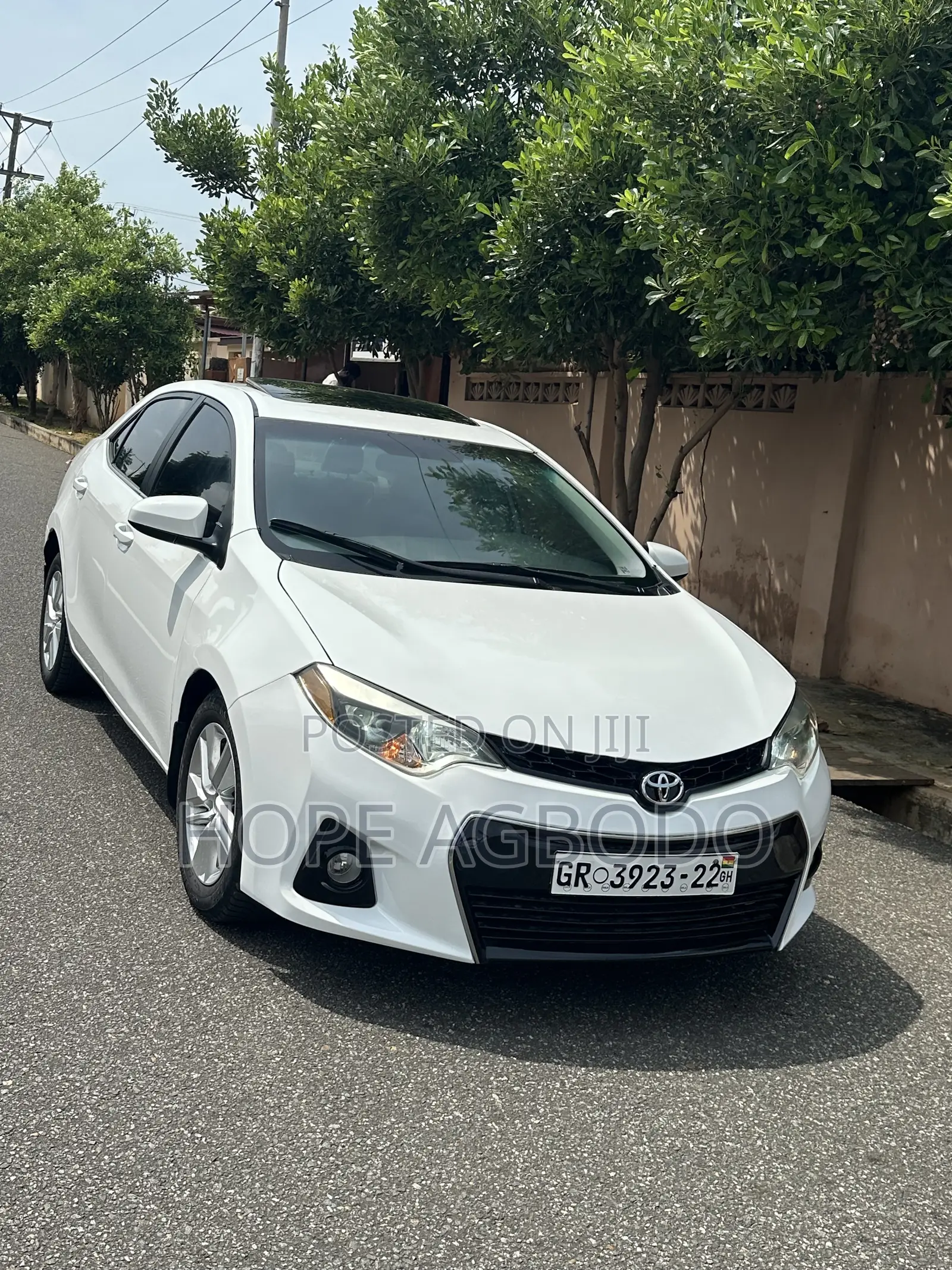 Toyota Corolla XSE 4dr Sedan (1.8L 4cyl CVT) 2017 White