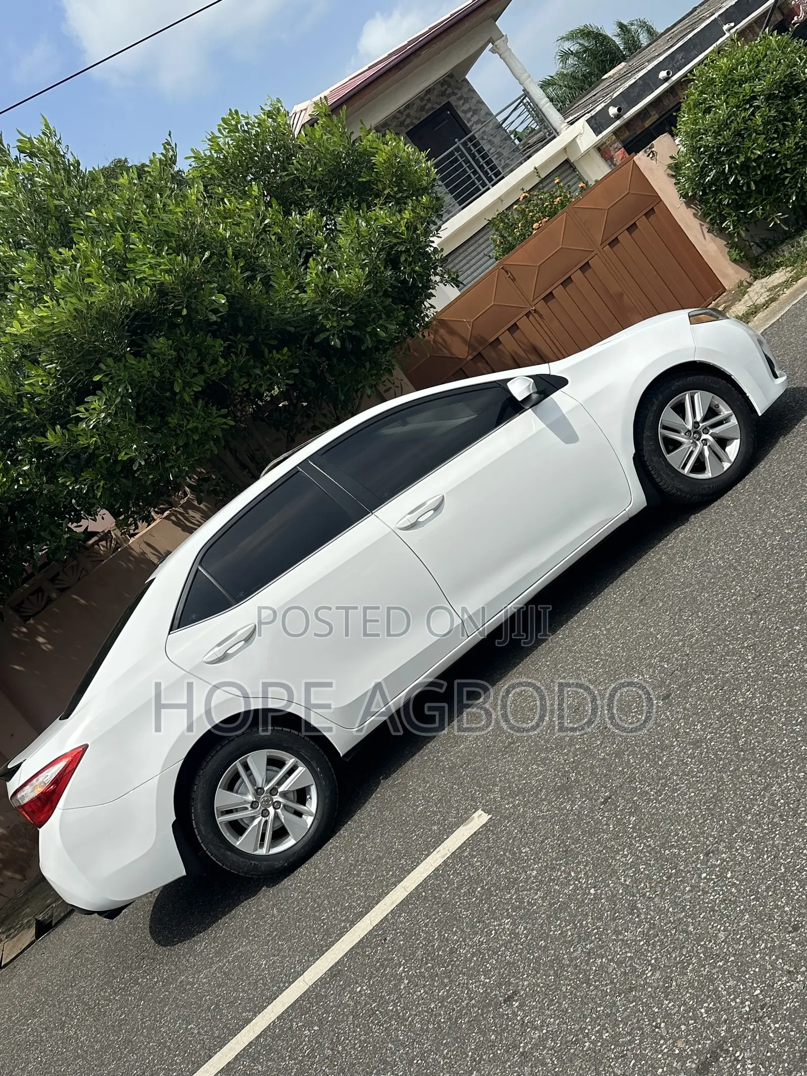Toyota Corolla XSE 4dr Sedan (1.8L 4cyl CVT) 2017 White