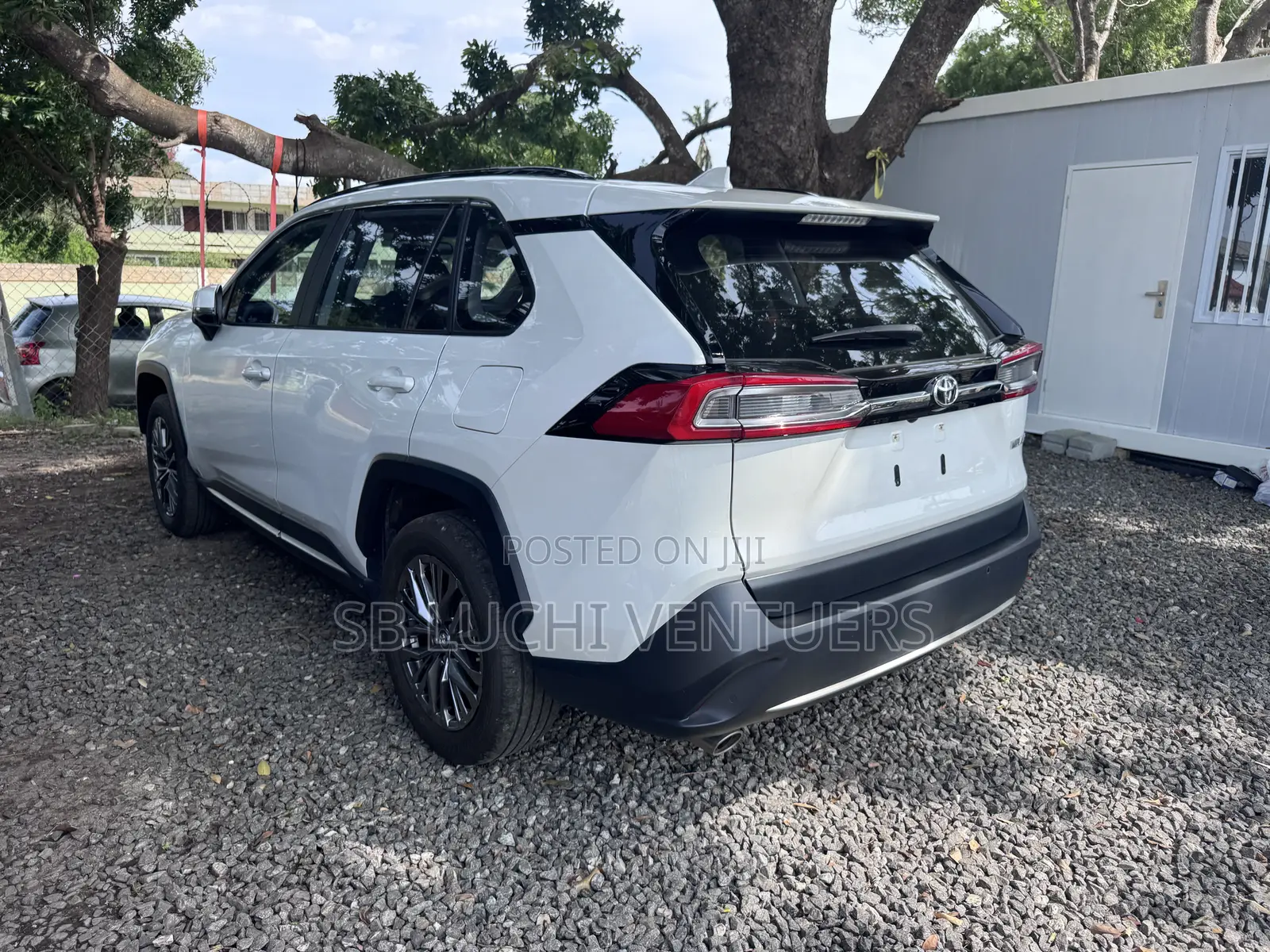 Toyota RAV4 2025 White