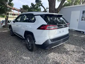 Toyota RAV4 2025 White