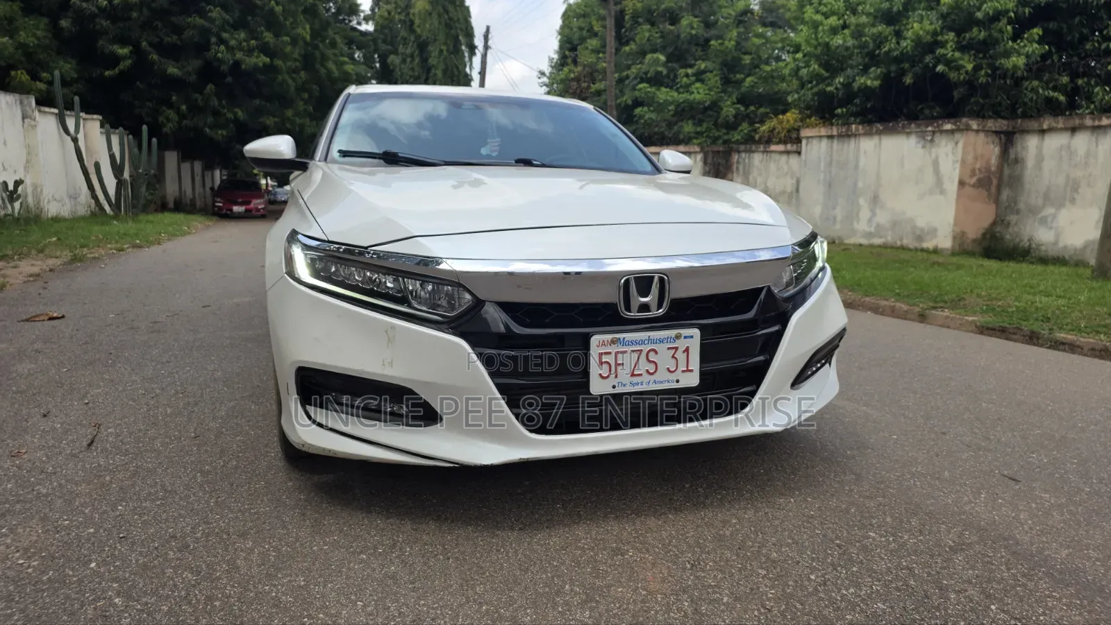 Honda Accord EX (1.5L 4cyl Turbo CVT) 2019 White