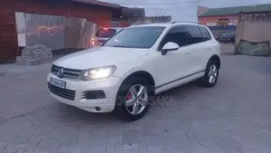 Volkswagen Touareg V6 Executive 2013 White