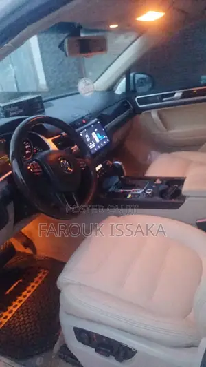 Volkswagen Touareg V6 Executive 2013 White