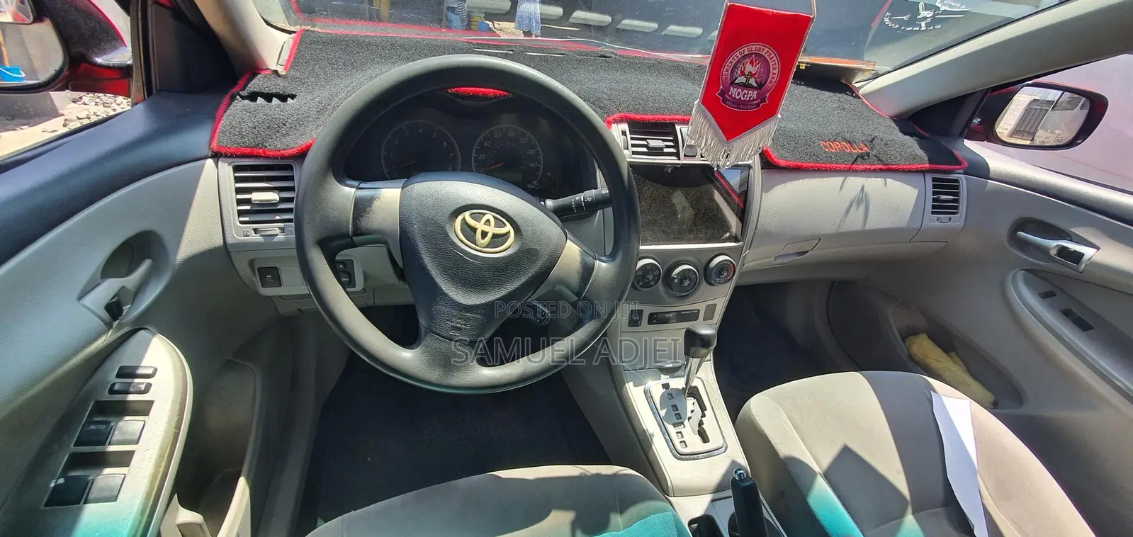 Toyota Corolla 2011 Red