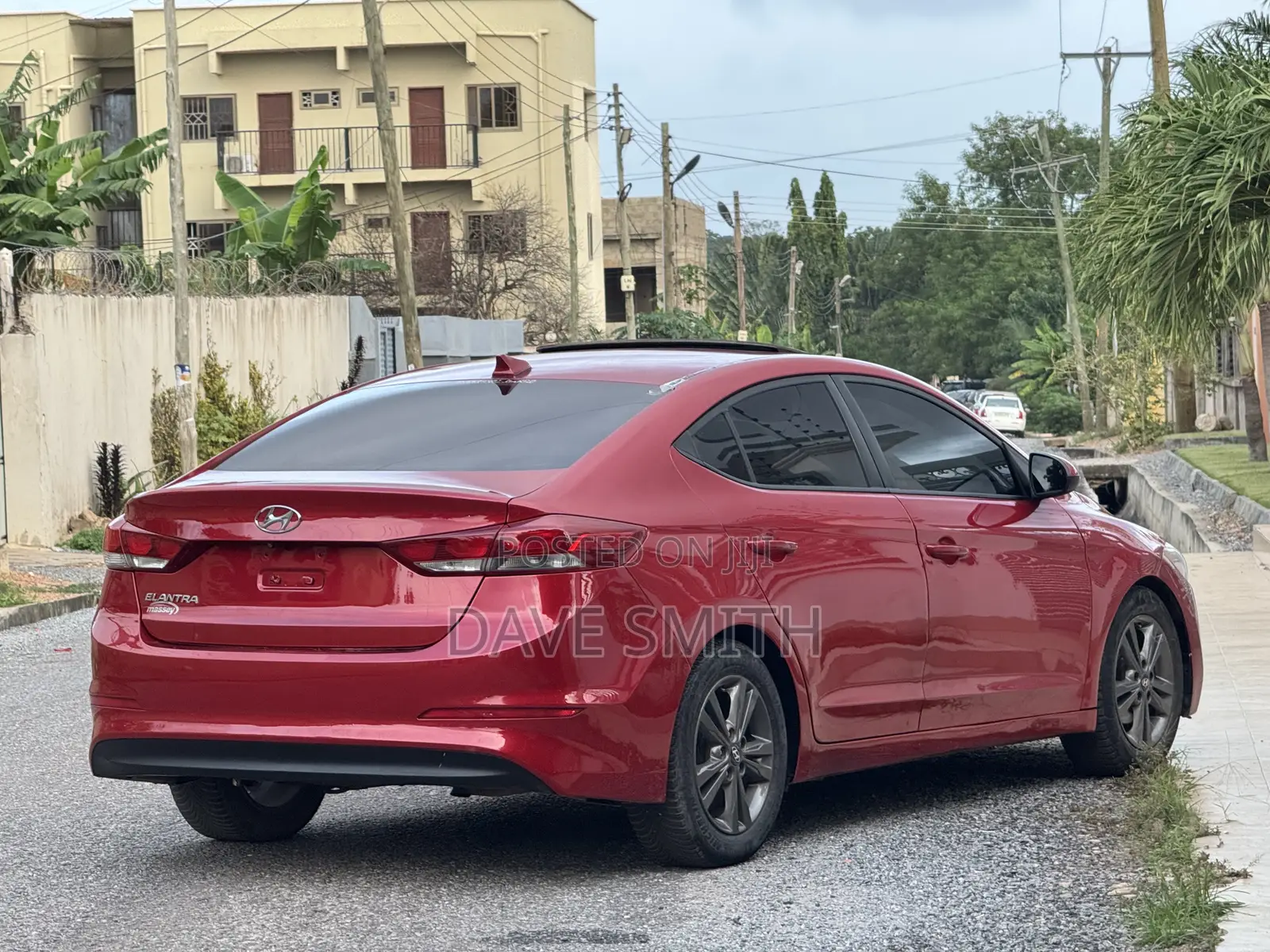 Hyundai Elantra SE Sedan FWD (2.0L 4cyl 6M) 2017 Red