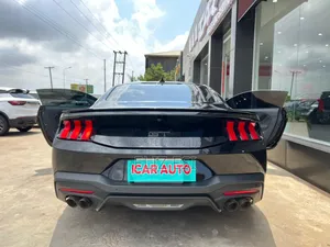 Ford Mustang 2024 Black