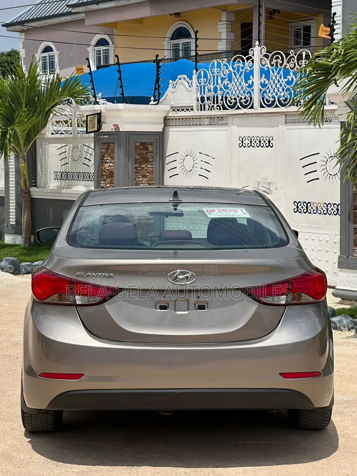 Hyundai Elantra Limited 4dr Sedan (1.8L 4cyl 6A) 2015 Gray