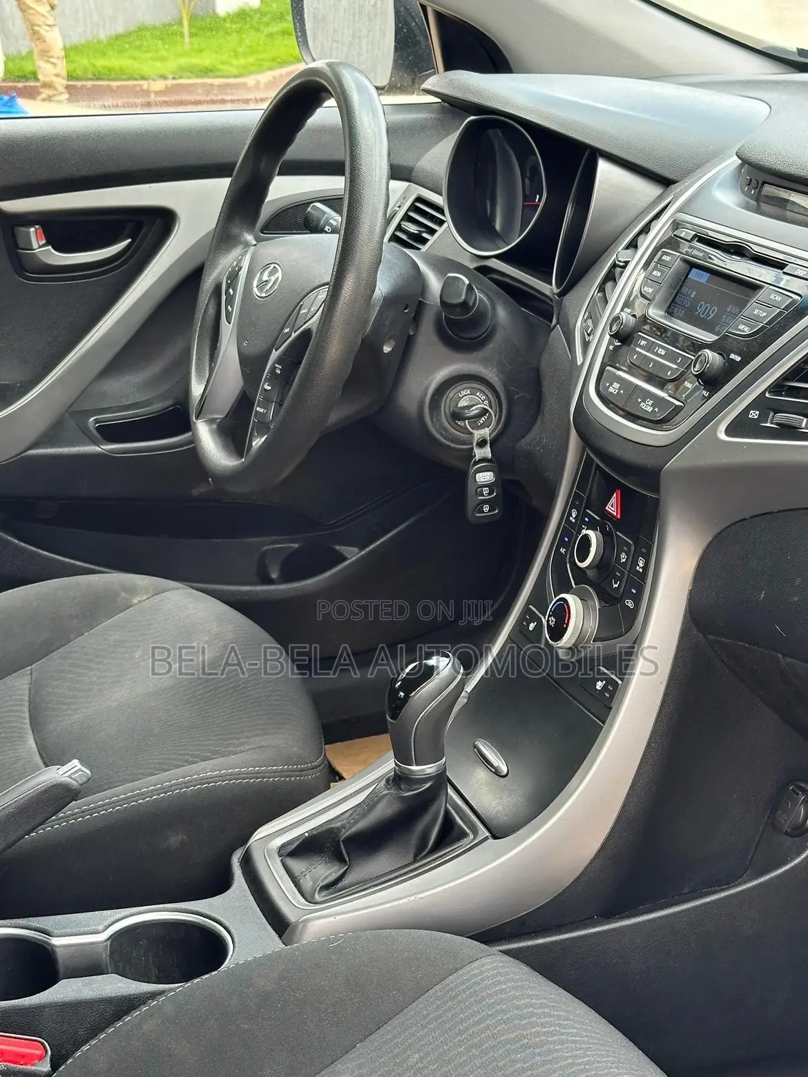 Hyundai Elantra Limited 4dr Sedan (1.8L 4cyl 6A) 2015 Gray
