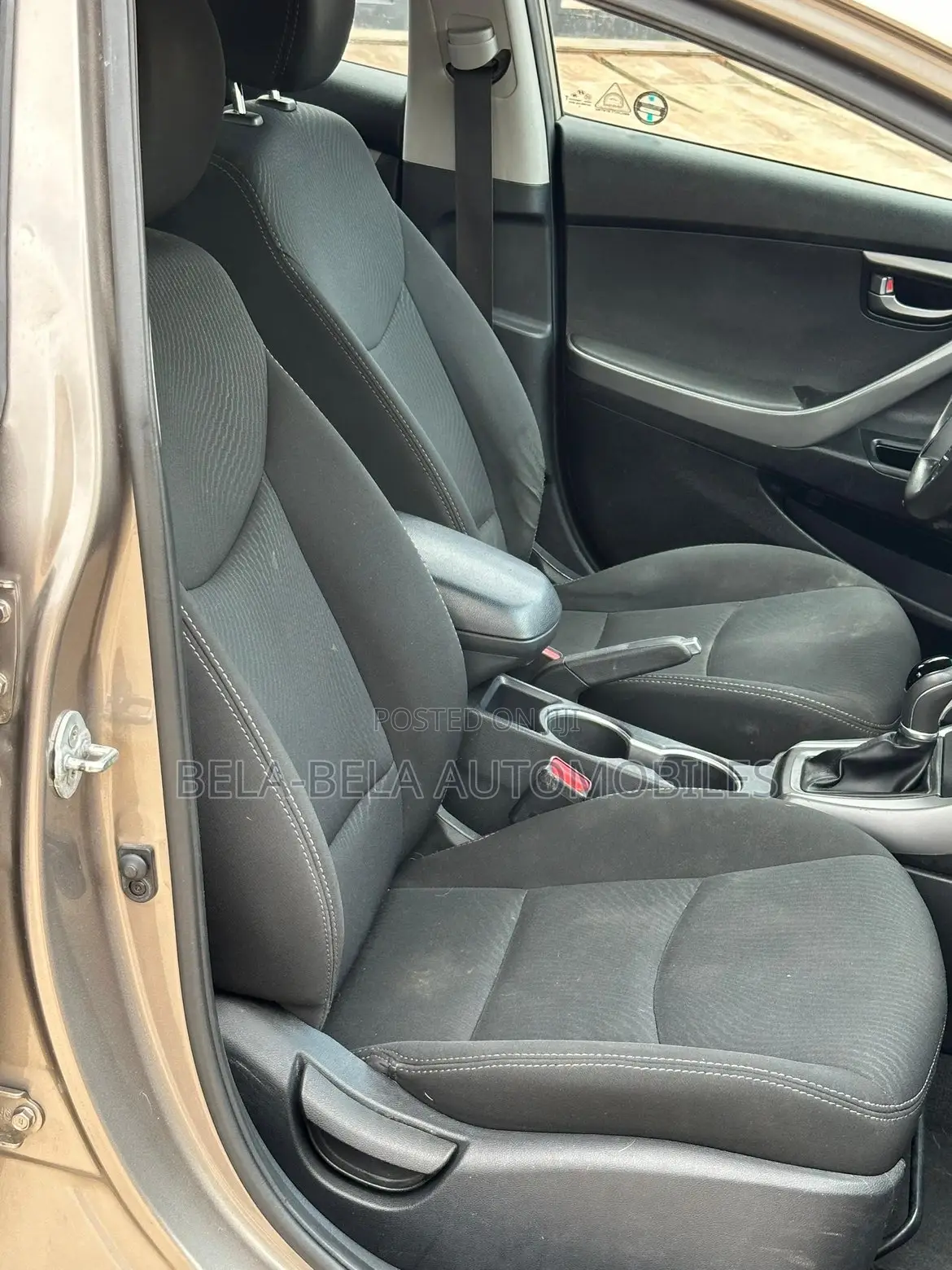 Hyundai Elantra Limited 4dr Sedan (1.8L 4cyl 6A) 2015 Gray