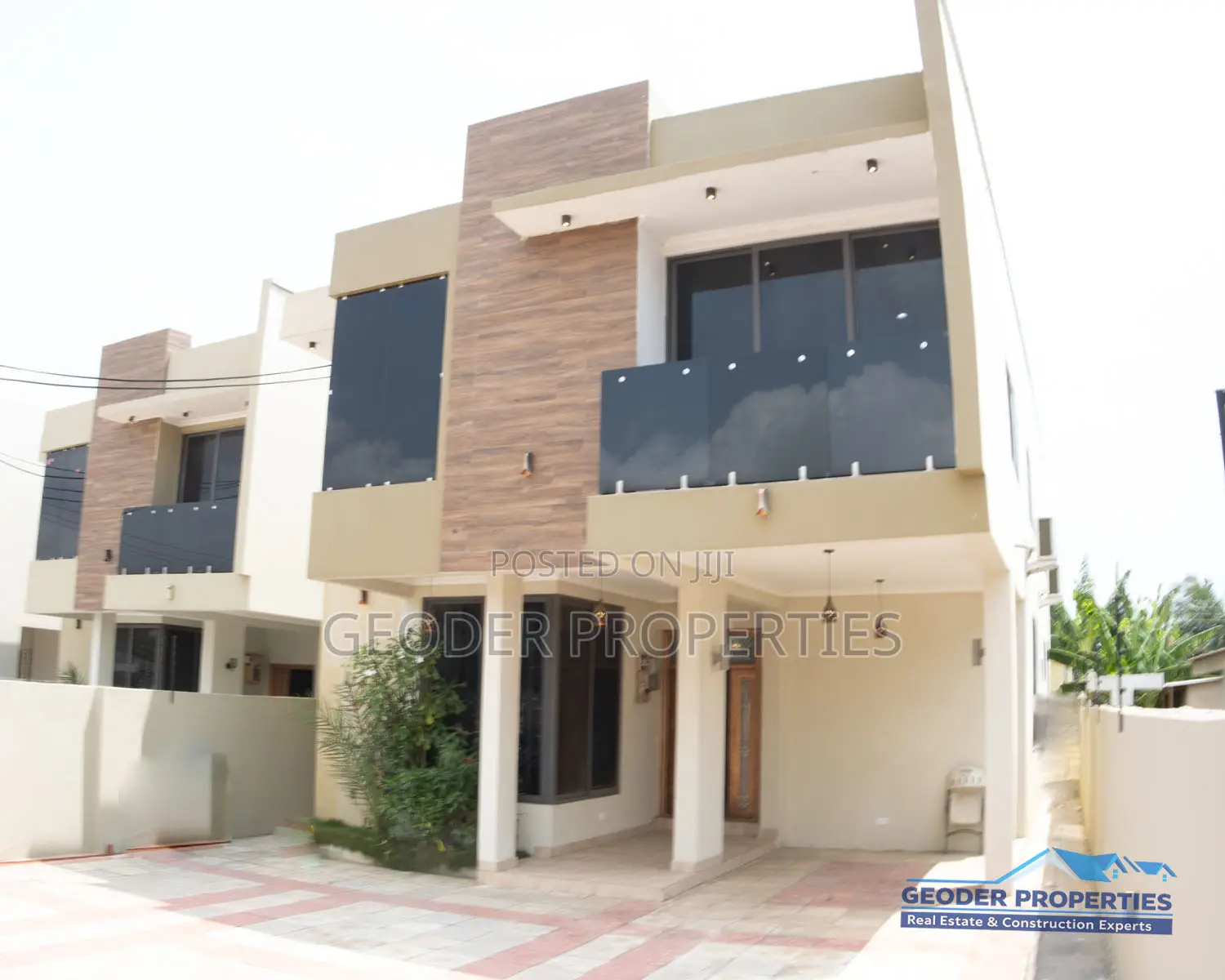 4bdrm Townhouse/Terrace in Geoder Estates, Lashibi for sale