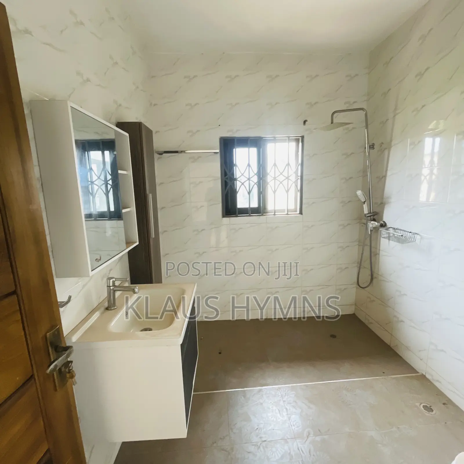 3bdrm Apartment in Graymanproperties, Lake Side Estate for rent