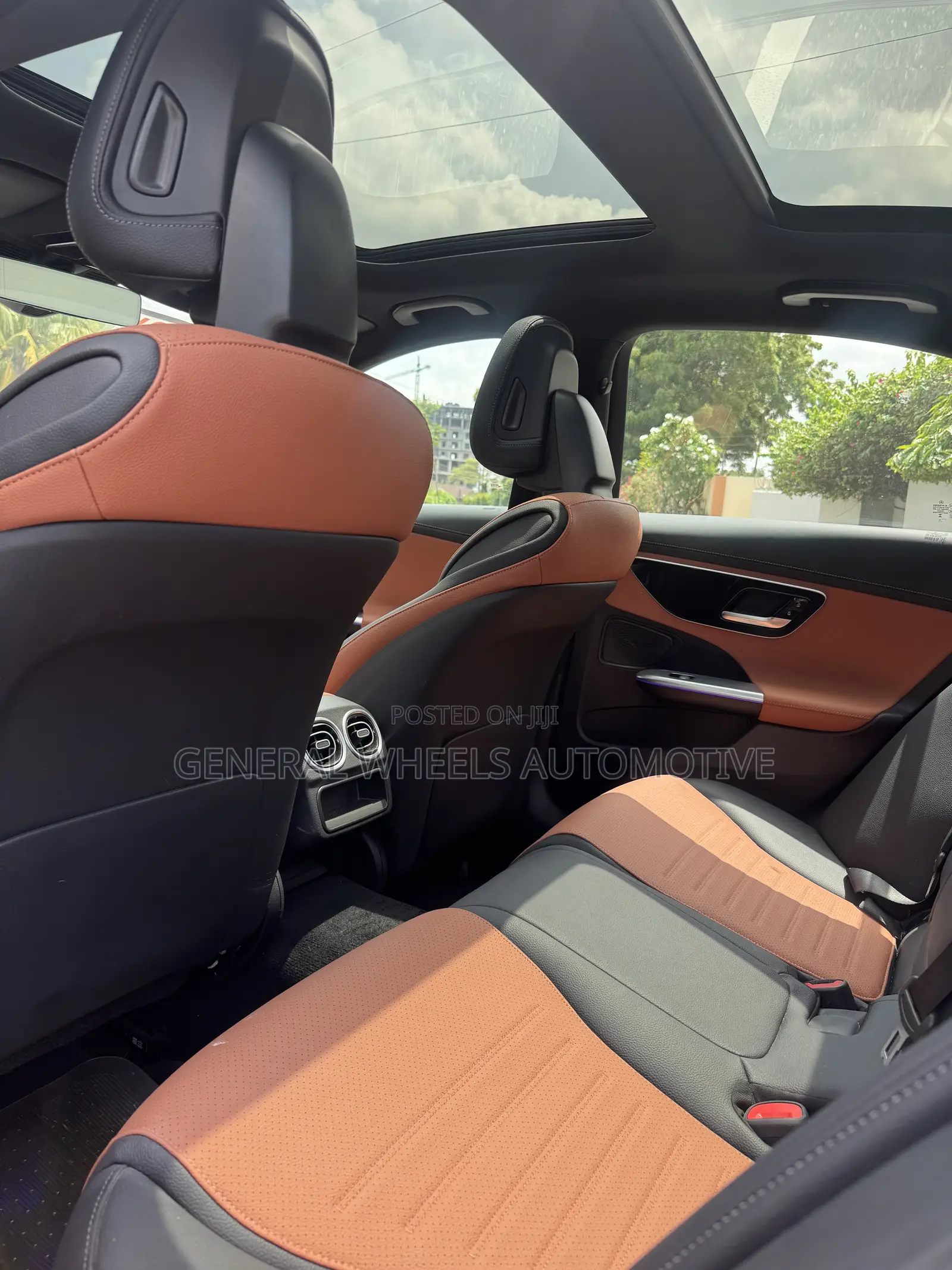 Mercedes-Benz C300 2023 White