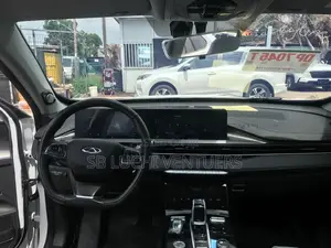 Chery Tiggo 8 2023 White