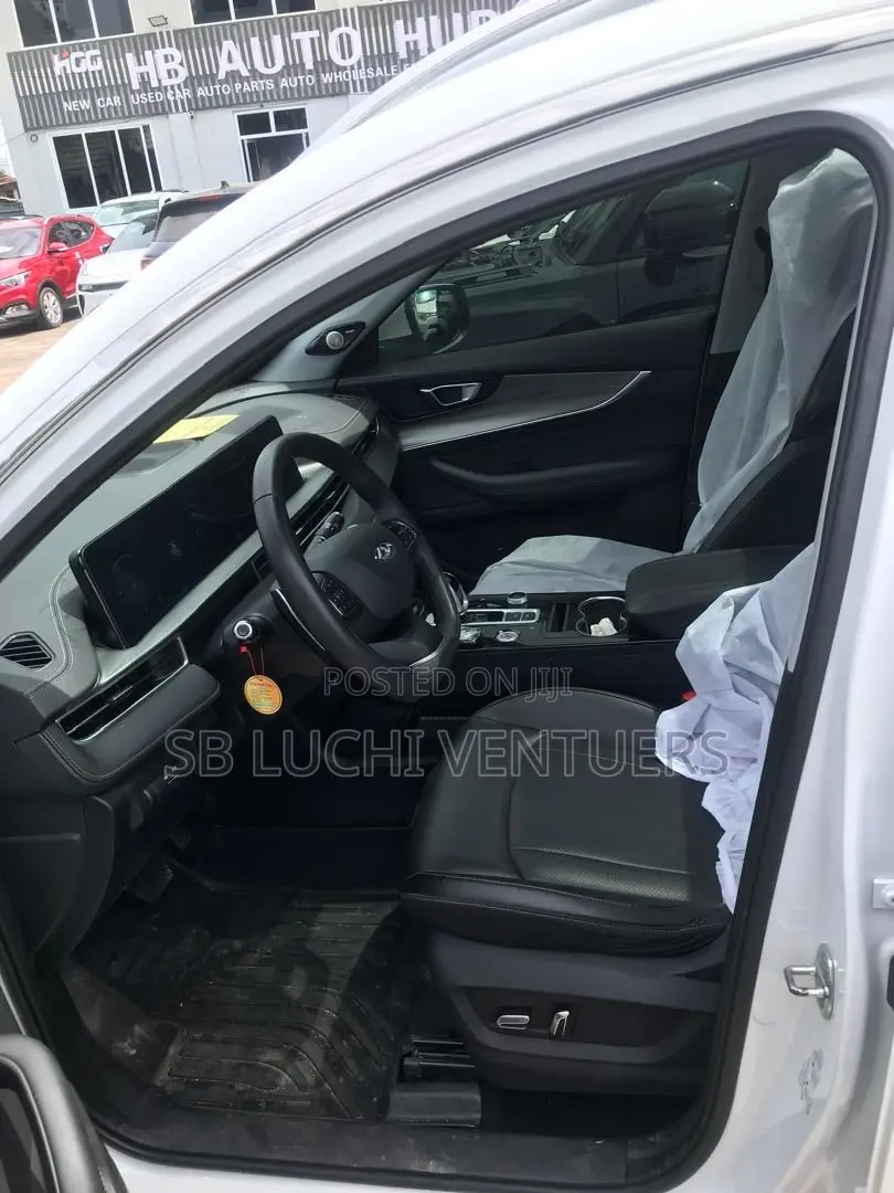 Chery Tiggo 8 2023 White