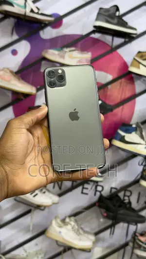 Apple iPhone 11 Pro Max 64 GB Green