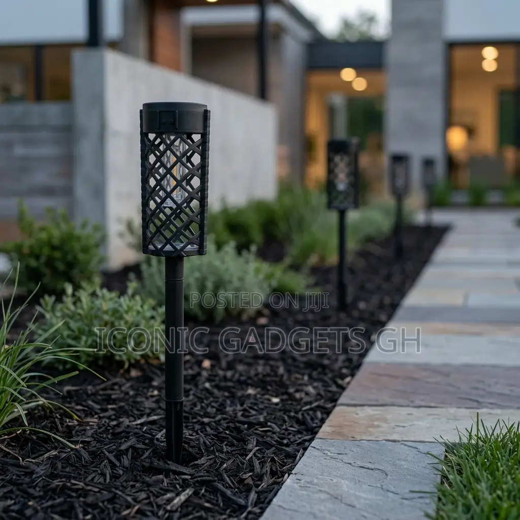 2pcs Solar Waterproof Garden Pathway Lights