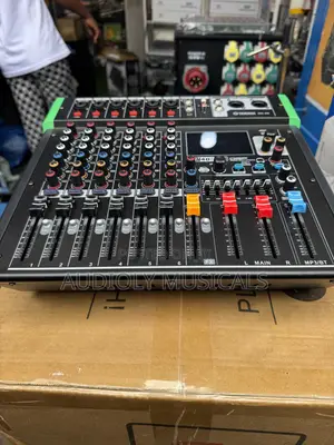 6 Channel Powered Mixer With Recording (Yamaha)