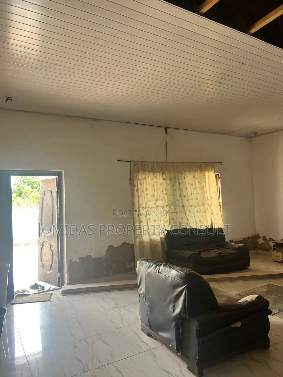 3bdrm House in Mataheko, Afienya for sale