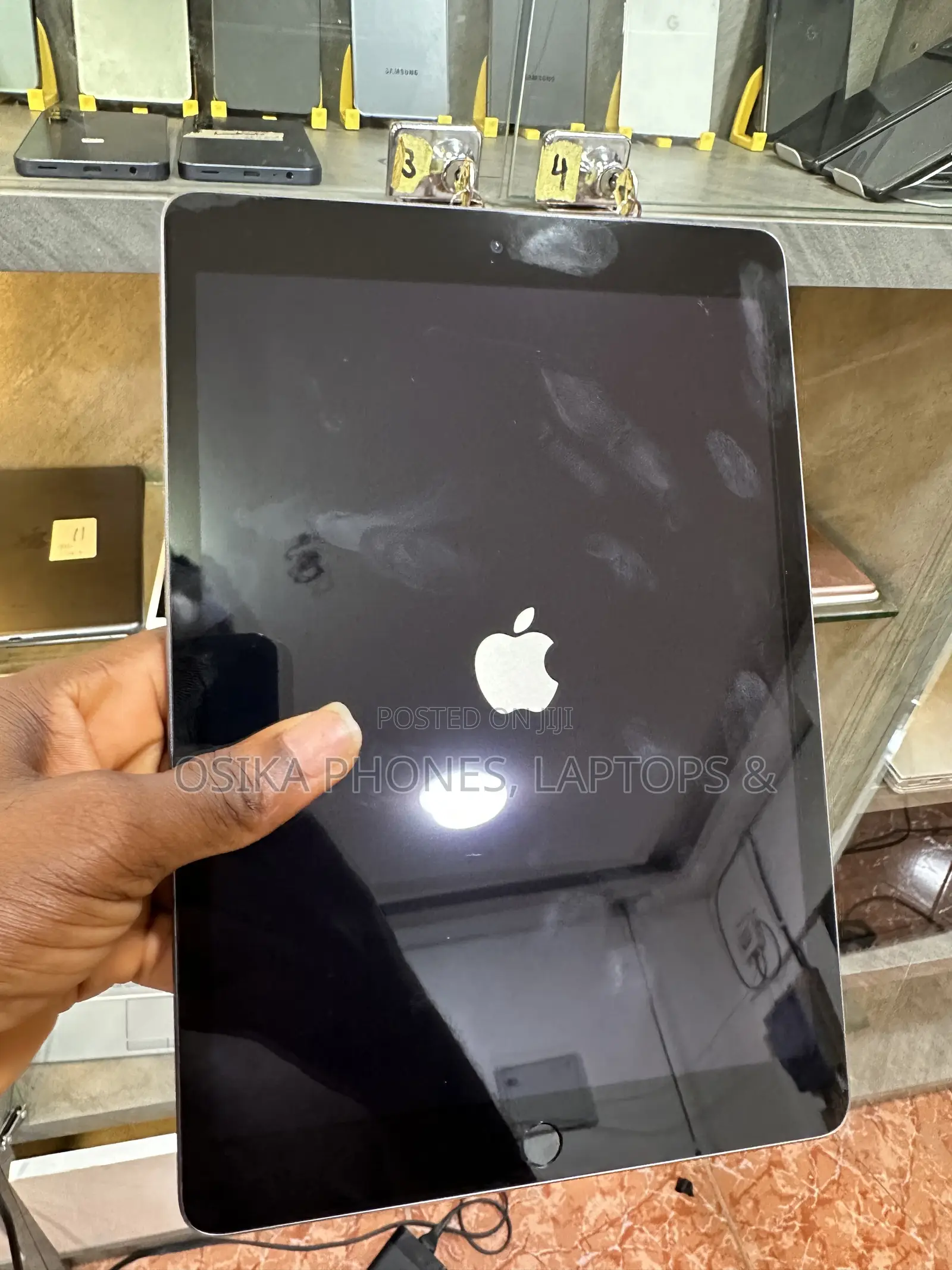 Apple iPad 10.2 (2020) 128 GB Gray