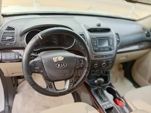 Kia Sorento 2014 White